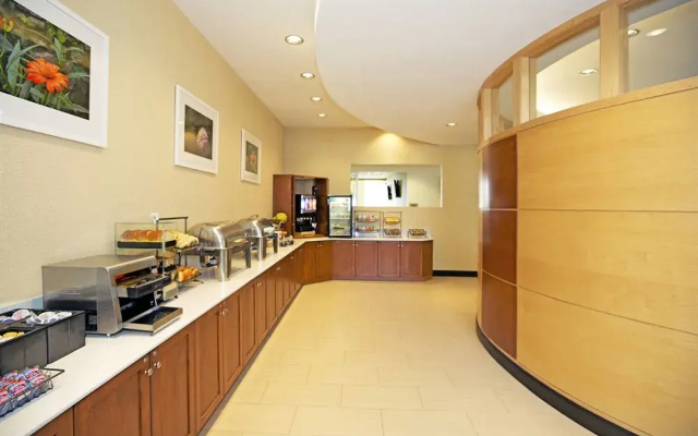 photo 3 of SpringHill Suites North Shore