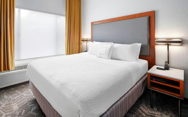 photo 4 of SpringHill Suites Scottsdale North
