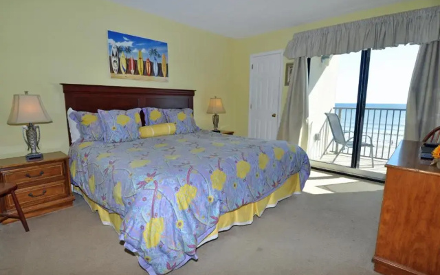 photo 2 of Springs Towers 402 3Br