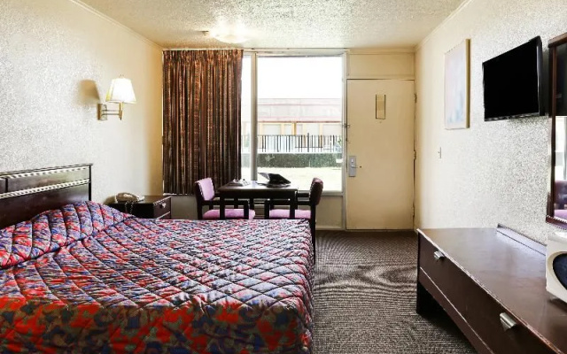 photo 5 of SPRINGWOOD HOTEL, Opelika I-85 Columbus Pkwy