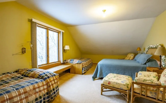 photo 5 of Spruce Lodge