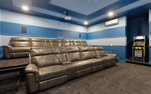 photo 2 of Sr022v: 8 Bed, Avengers, Princesses, Ping Pong, Shuffle Board