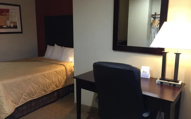 photo 4 of St. Charles Hotel