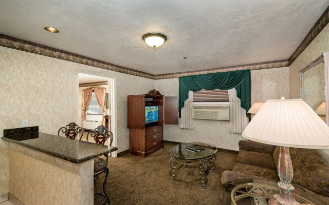 photo 2 of St. George Inn & Suites