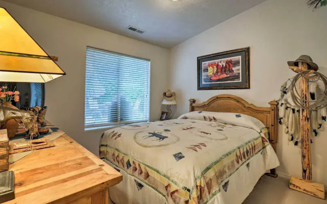 photo 4 of St. George Townhome w/ Patio - Near Natl Parks