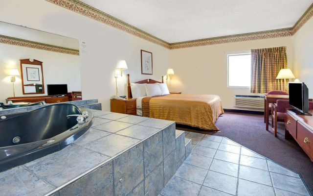 photo 4 of Travelodge by Wyndham St. Louis