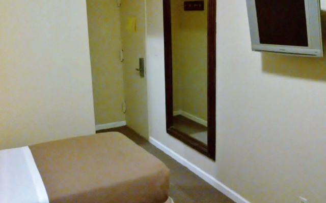 photo 2 of St Marks Hotel
