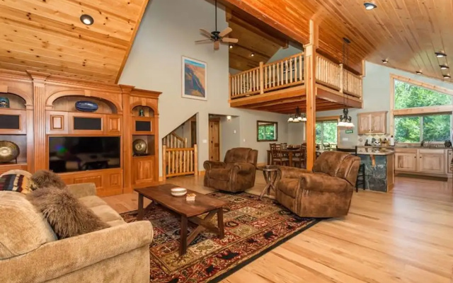 photo 2 of St. Moritz - 4 Br Home