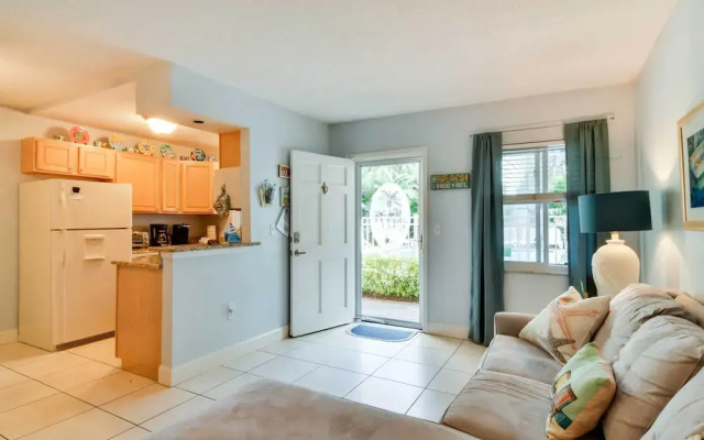 photo 2 of Steps to St. Pete Beach: Condo w/ Pool!