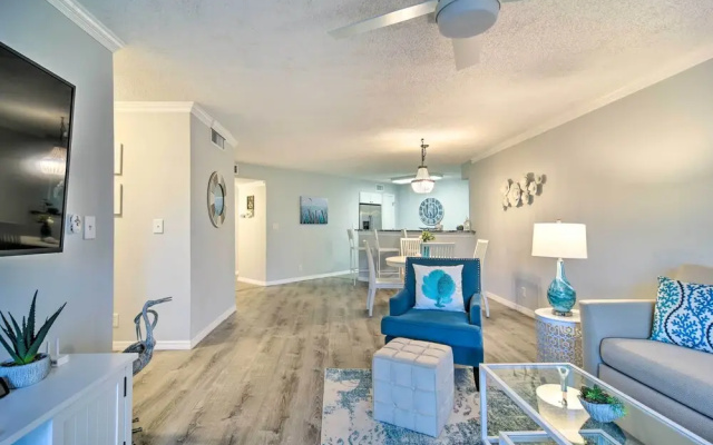photo 2 of St Pete Condo w/ Patio & Pool ~ 2 Mi to Beach