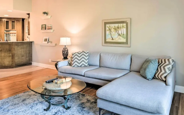 photo 3 of St Pete Condo w/ Private Lanai & Community Pool!