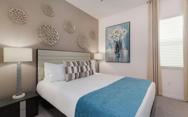 photo 4 of St004v: 10 Bed, Frozen, Spongebob