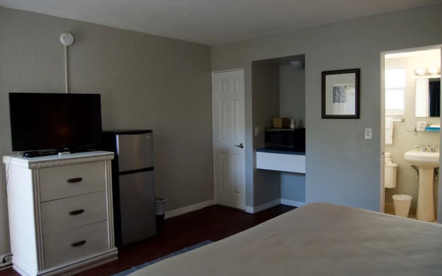 photo 5 of Sta 'n Pla Motel