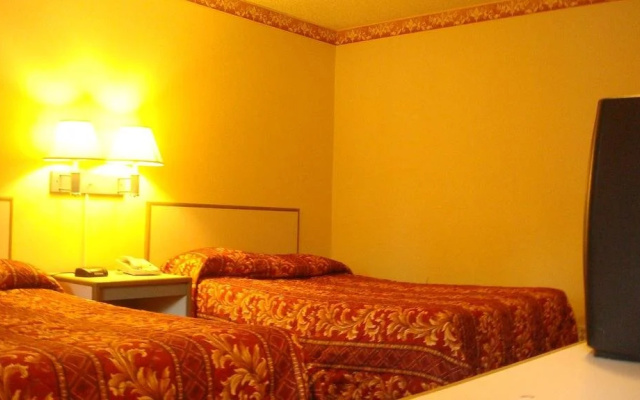 photo 3 of Stadium View Inn