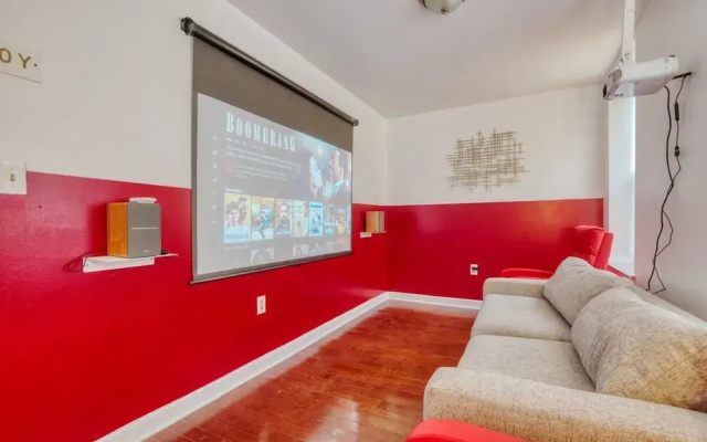 photo 2 of Stairway 3BR Apt w W D Home Theater