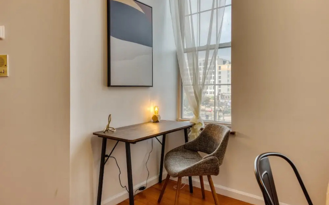 photo 2 of Stairway 3BR Apt w W D Ideal for Groups