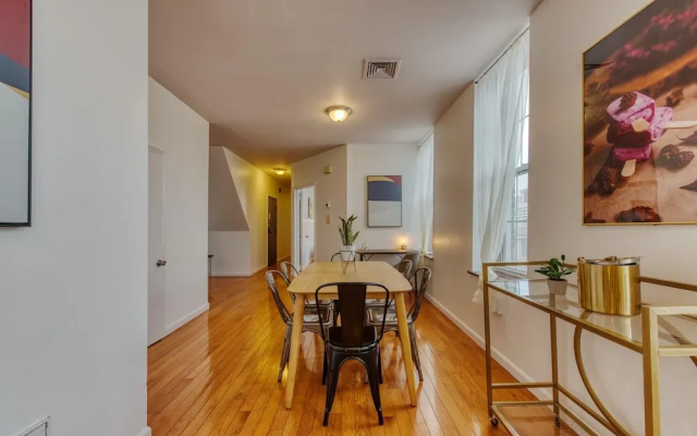 photo 4 of Stairway 3BR Apt w W D Ideal for Groups
