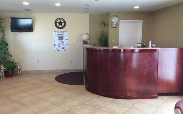 photo 2 of Stamford Inn