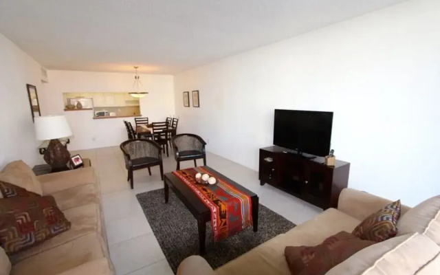 photo 2 of Standard 1 Bedroom Ocean View Or805