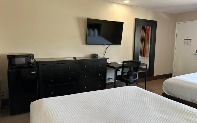 photo 3 of Stanford Inn & Suites Anaheim
