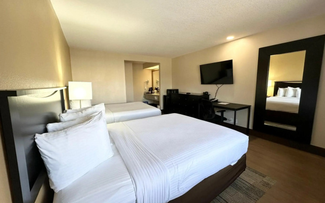 photo 4 of Stanford Inn & Suites Anaheim