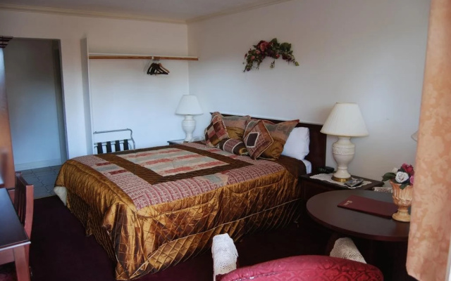 photo 5 of Stanford Motor Inn Palo Alto