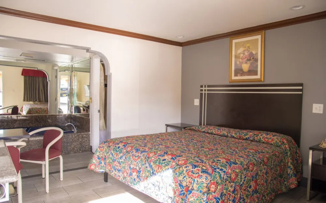 photo 5 of Star Light Inn