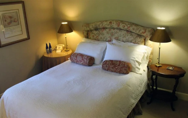 photo 2 of The Kent Collection - The Firefly Inn