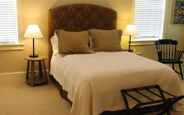 photo 5 of The Kent Collection - The Firefly Inn
