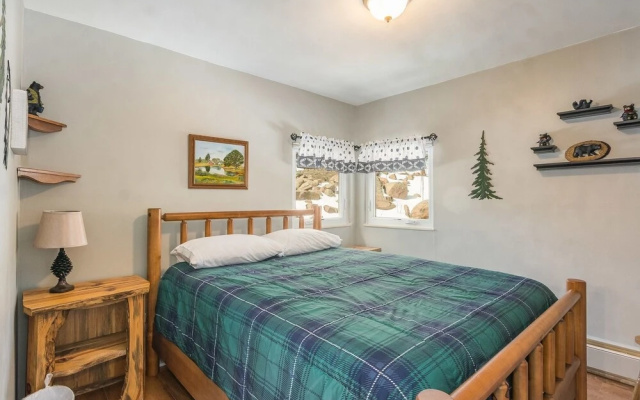 photo 3 of Starlight In The Rockies Ev #3172 3 Bedroom Home by RedAwning