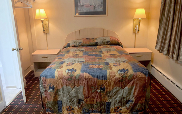 photo 5 of OYO Hotel Starlite Seneca Falls