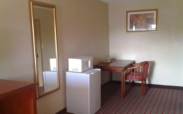 photo 5 of Travelodge by Wyndham Jersey City