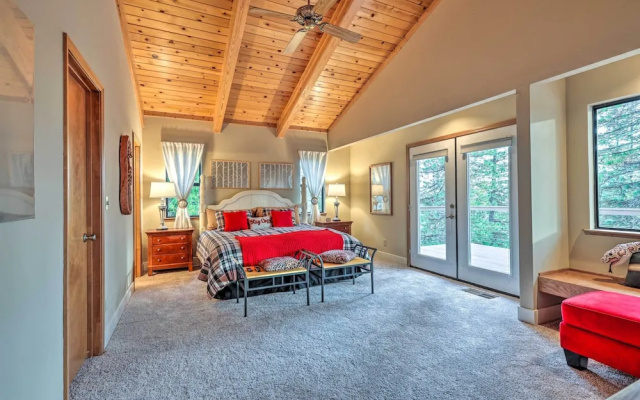 photo 2 of Deck & Views: Pet-friendly Starry Pines Cabin