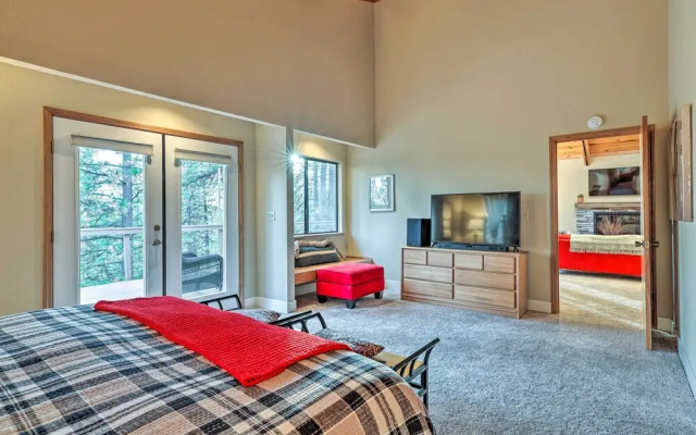 photo 4 of Deck & Views: Pet-friendly Starry Pines Cabin