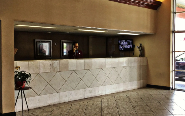 photo 2 of Apm Inn and Suite