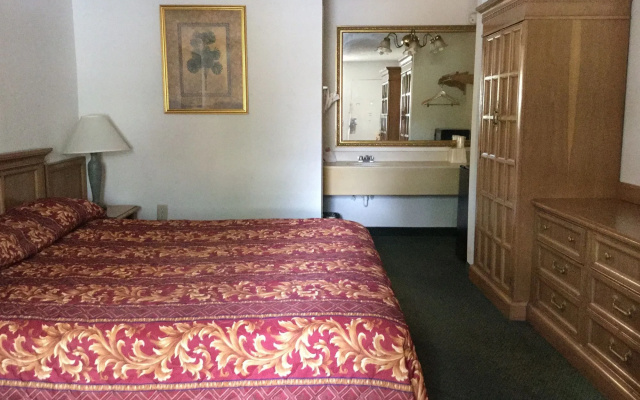 photo 4 of Apm Inn and Suite