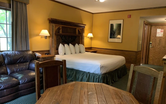 photo 2 of Starved Rock Lodge & Conference Center