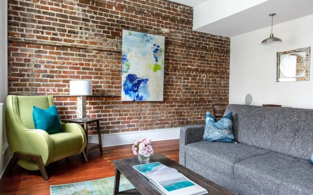 photo 4 of Stay Alfred on Broughton Street