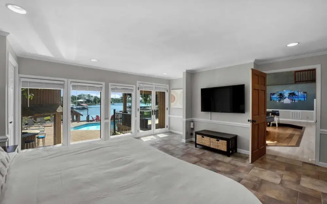 photo 3 of Stay Awhile by Avantstay Lakefront + Pool, Dock
