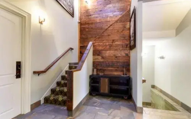 photo 3 of Stay Chateau Suite 6