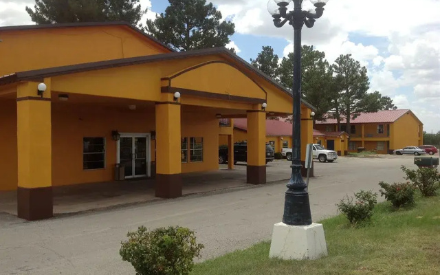 photo 4 of Stay Express Inn & Suites Sweetwater
