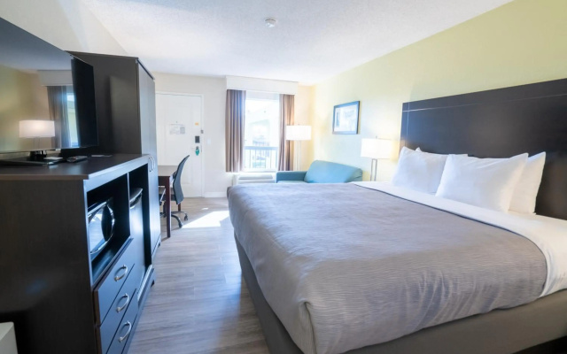 photo 2 of Quality Inn Palm Beach International Airport