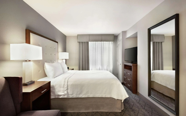 photo 2 of Homewood Suites by Hilton Portland Airport