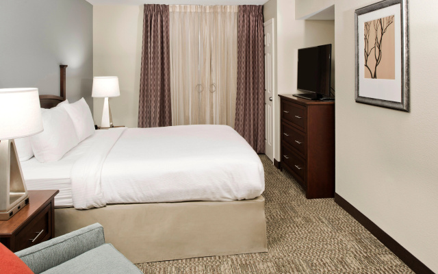 photo 4 of Staybridge Suites Charlotte Ballantyne by IHG