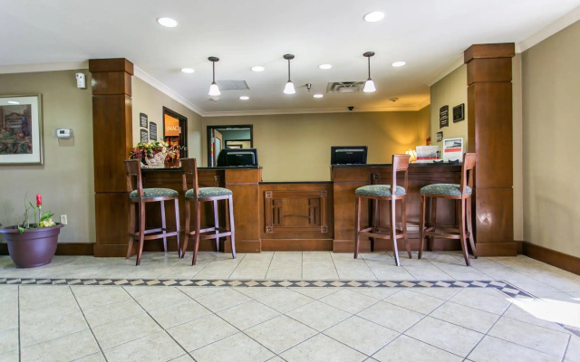 photo 2 of Staybridge Suites Chattanooga at Hamilton Place by IHG