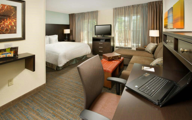 photo 2 of Staybridge Suites Chicago - Glenview by IHG