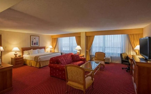 photo 2 of Staybridge Suites Chicago OHare Airport, an IHG Hotel
