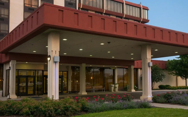 photo 5 of Staybridge Suites Chicago OHare Airport, an IHG Hotel