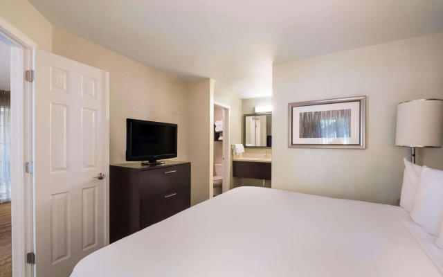 photo 3 of Sonesta ES Suites Dulles Airport