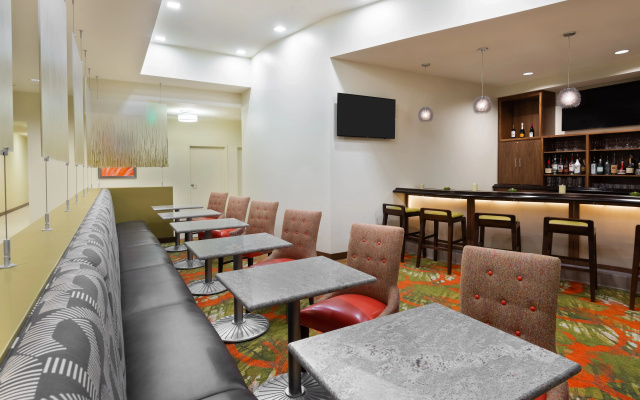 photo 2 of Staybridge Suites Miami International Airport by IHG